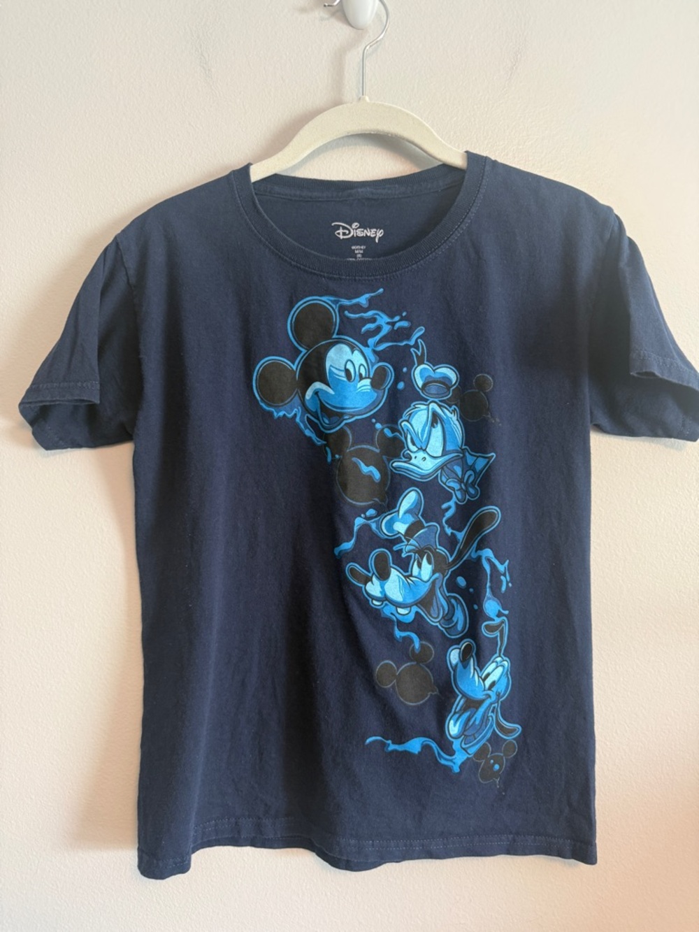 Disney Characters Mickey & Friends Graphic Tee Size M 7/8.